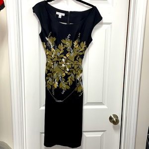 Women’s Dress (Business Casual or Semi-formal)
